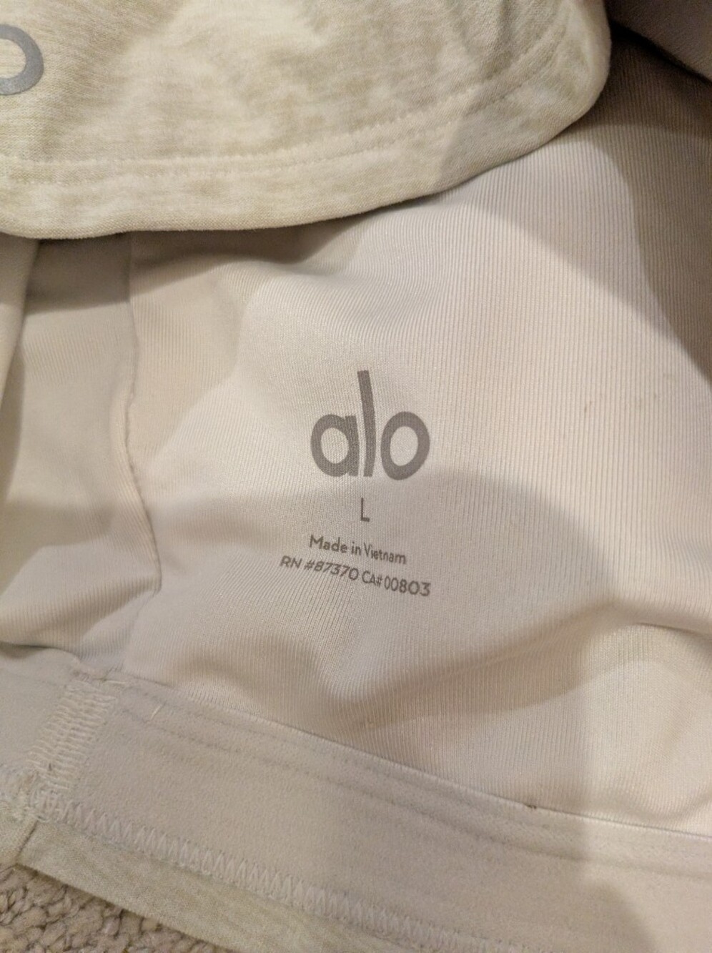Alo Yoga Alosoft Center Stage Bra View 5